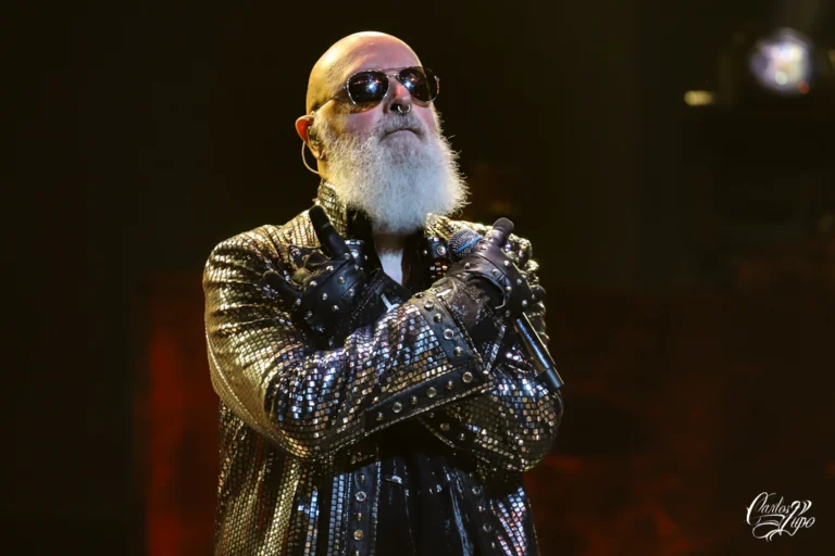 Rob Halford, vocalista da banda britânica Judas Priest, em apresentação na Vibra São Paulo - Foto 6