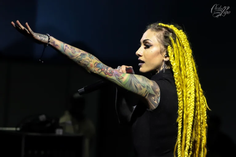 Lena Scissorhands, vocalista da banda moldava Infected Rain, durante a Horror Expo Party 2024 - Foto 11